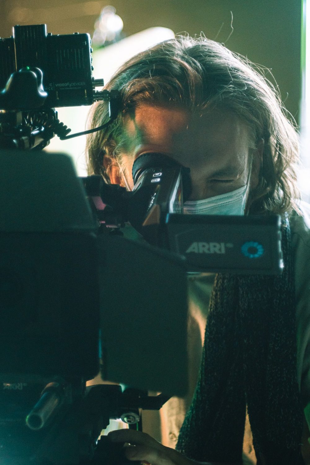 Samuel Ramm is looking through the Scope of the Alexa Mini LF