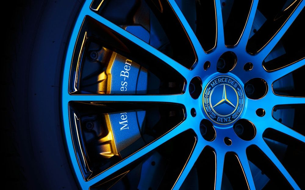 The Brake Calliper of the Mercedes Benz C-Class shot by Amos Fricke at the Halostage by Adrian Weber.