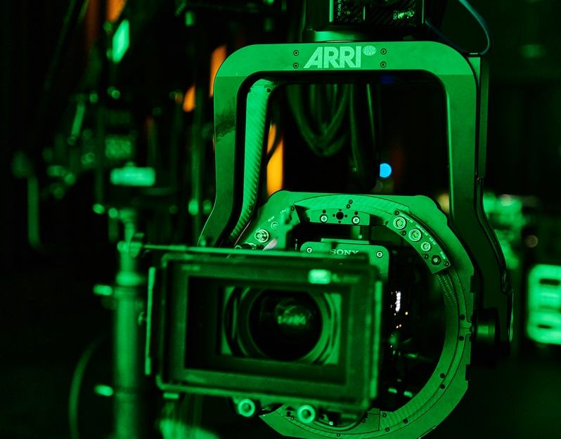 A Sony Venice on an SRH 3 on a Technocrane, operated by Franz.