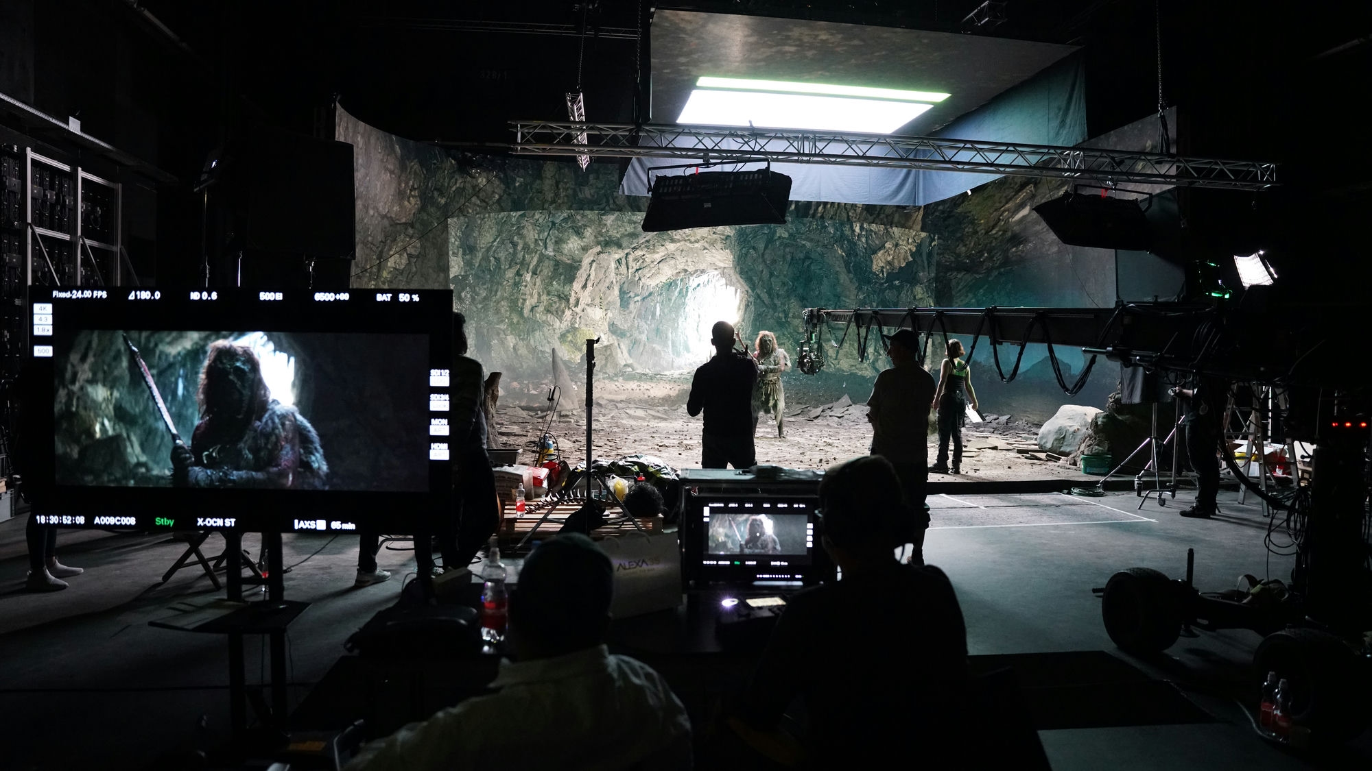 The set of AJA in the Halostage Babelsberg with the Virtual Production Supervisor Adrian Weber.