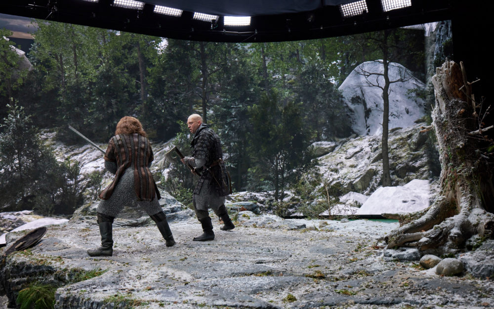 Two dwarves fighting on the top of a mountain in front of a giant LED. Virutal Production by Adrian Weber.