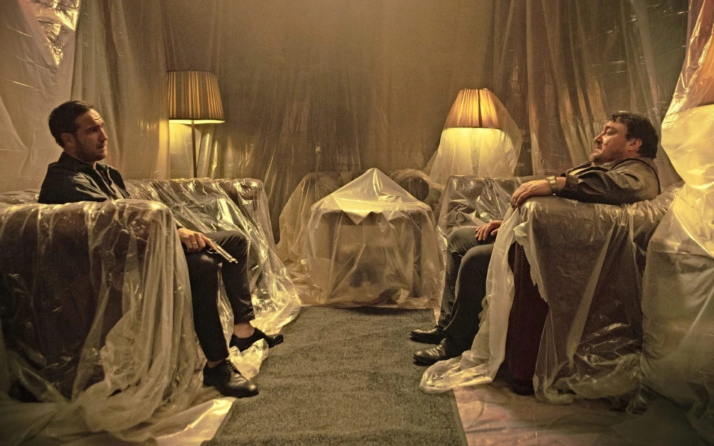 Frederick Lau and Christoph Krutzler in a room covered with clear foil for the Netflix Series